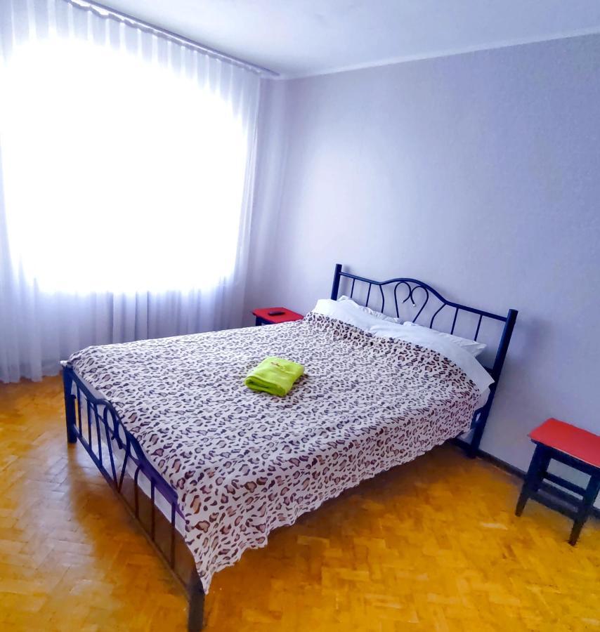 Apartment คีชีเนา ภายนอก รูปภาพ